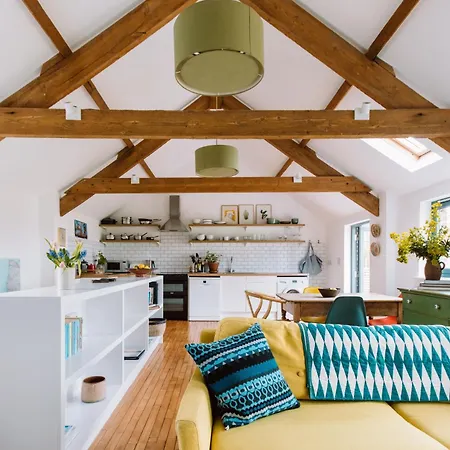 Holiday home The Red Barn At Venn Farm - Gorgeous Upside-down Barn On Smallholding Near Cornish Surf Beaches *
