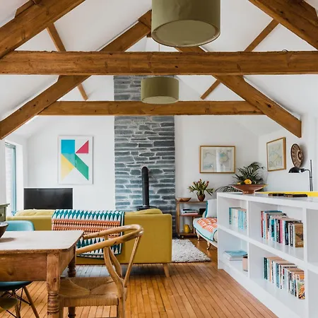 Holiday home The Red Barn At Venn Farm - Gorgeous Upside-down Barn On Smallholding Near Cornish Surf Beaches